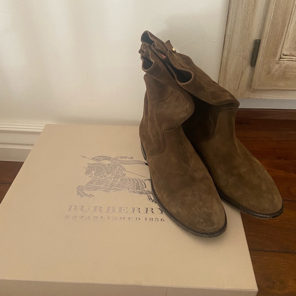 Burberry boots
